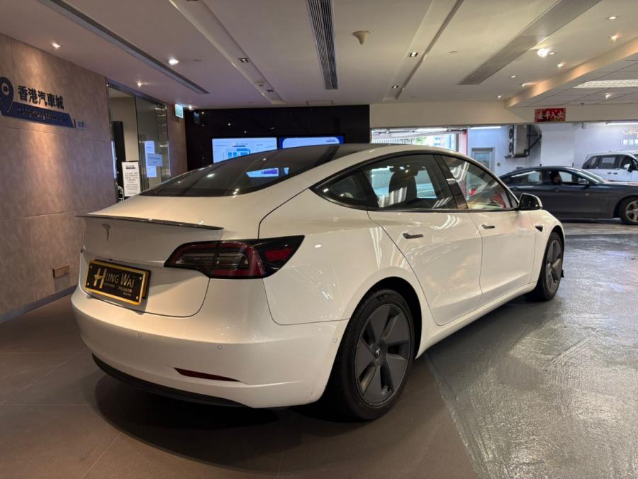 Model 3 SR Plus - Image 2